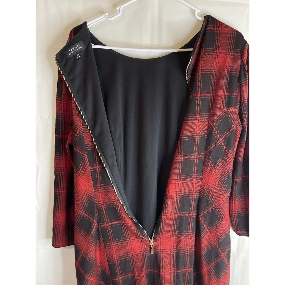 Tahari‎ Red Plaid Dress Size 12